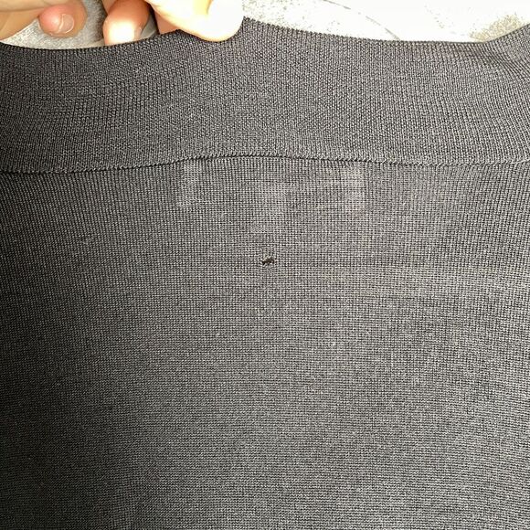 Salvatore Ferragamo Virgin Wool Made in Italy Mens V-Neck Sweater Large $382 USA - Picture 5 of 10